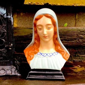 Vintage 70’s Holland Mold Mother Mary Madonna Religious Bust Ceramic Art Deco